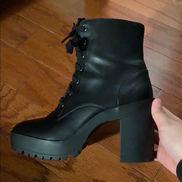 London Rebel high platform combat boots - Picture 2 of 3